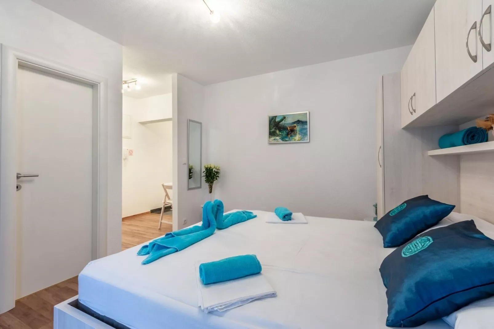 Apartments Palma -Studio with Balcony  and Sea View( Mali )-Bedroom