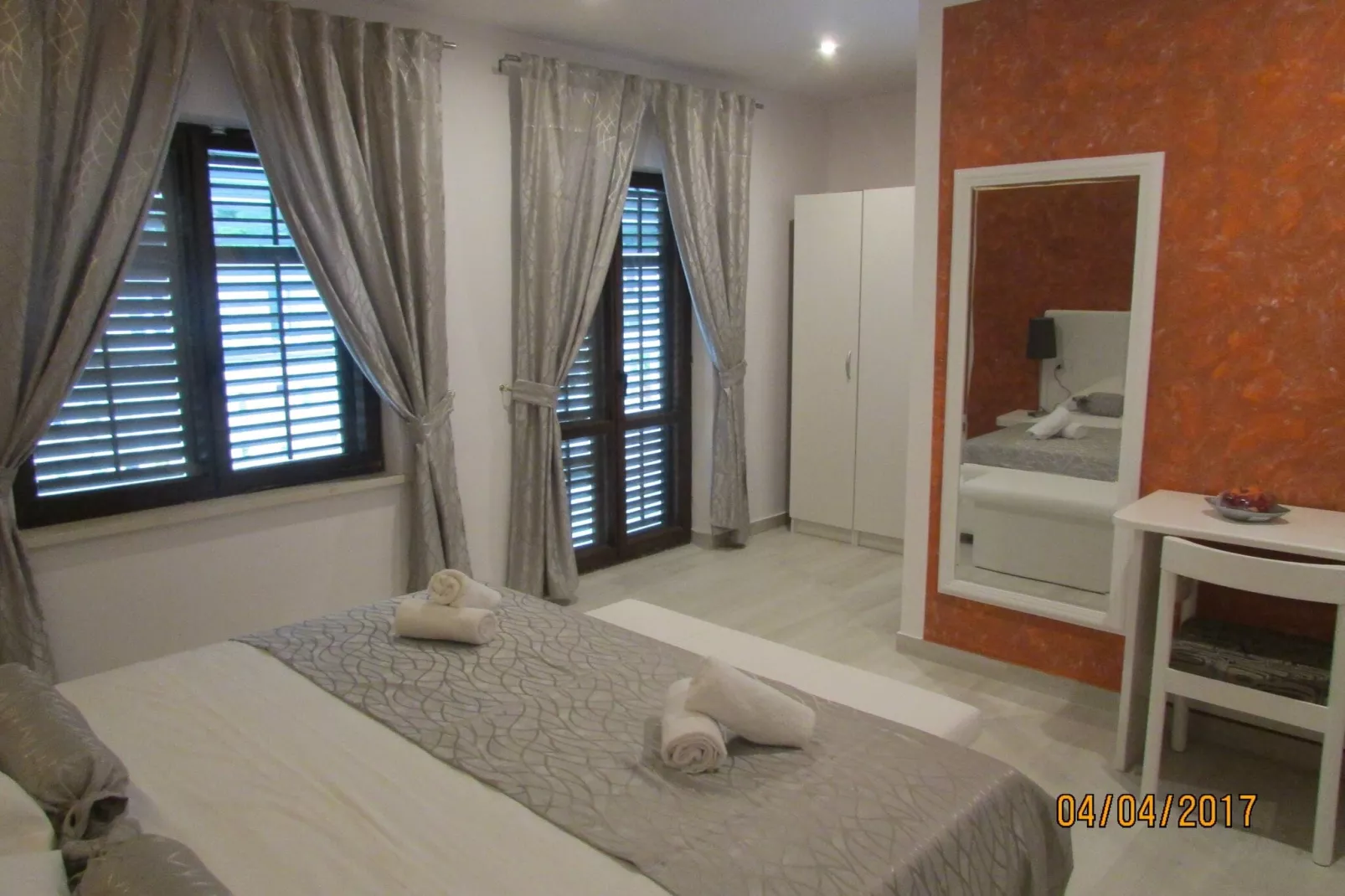 Villa Mirosa-Double Room with Terrace ( 3 )-Bedroom