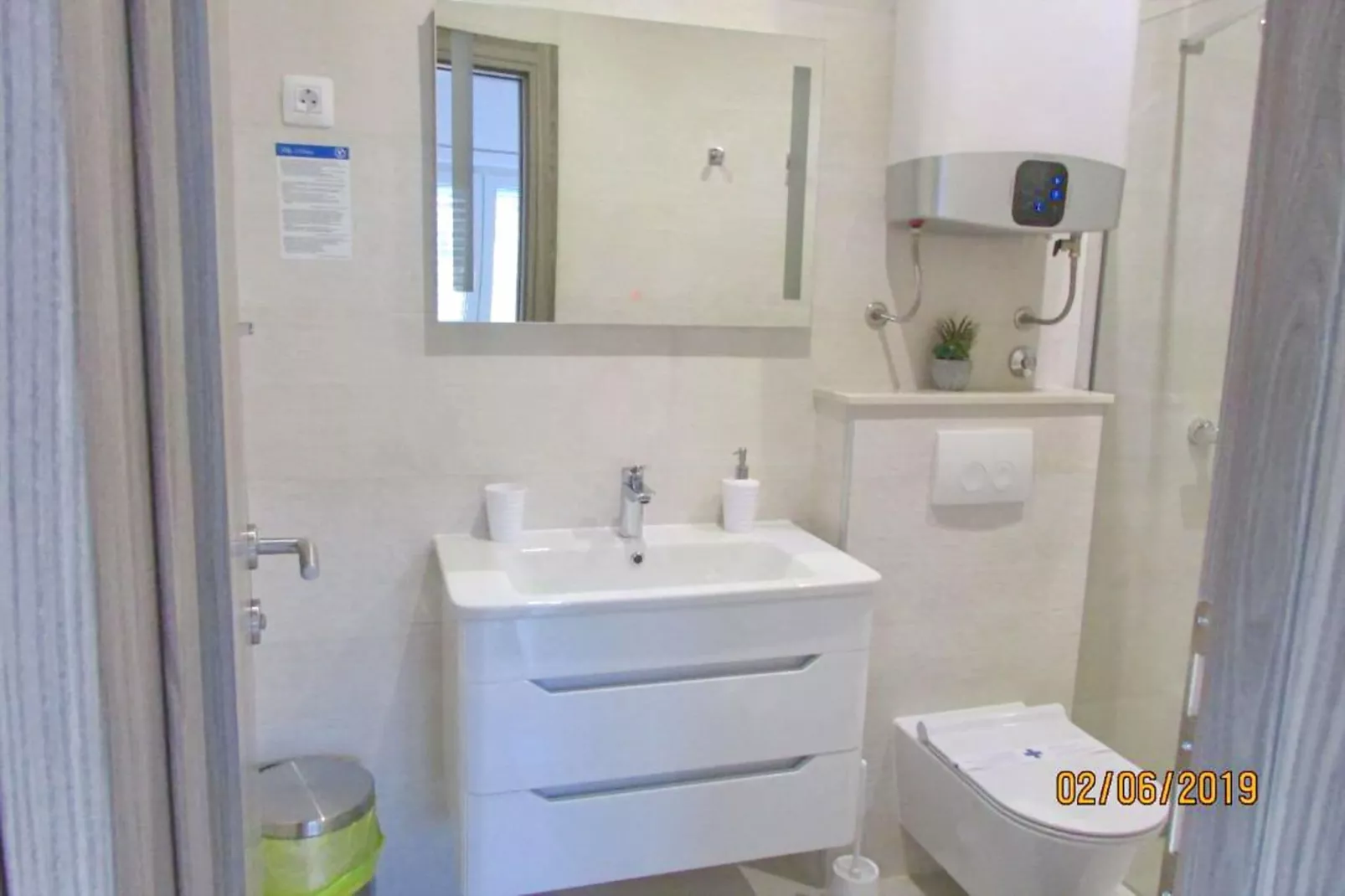 Villa Mirosa-Comfort Double Room  ( 5 )-Bathroom