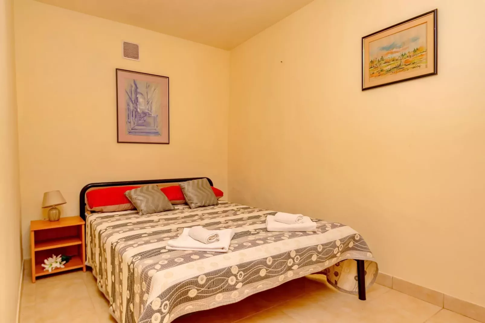 House Hidden Bay-One Bedroom Cottage with Terrace ans Sea View-Intérieur
