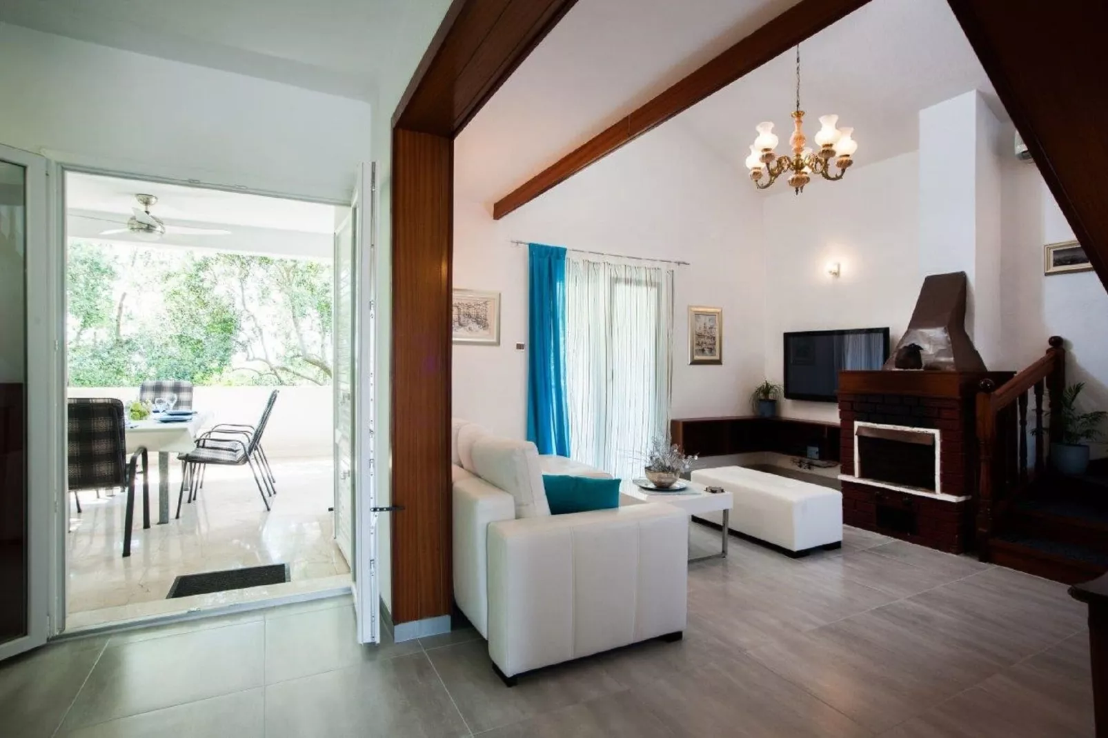 Holiday home  Ingrid - Four Bedroom Holiday Home with Pool-Salon