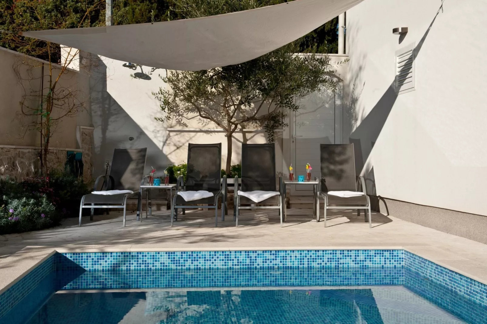 Holiday home  Ingrid - Four Bedroom Holiday Home with Pool-Piscine