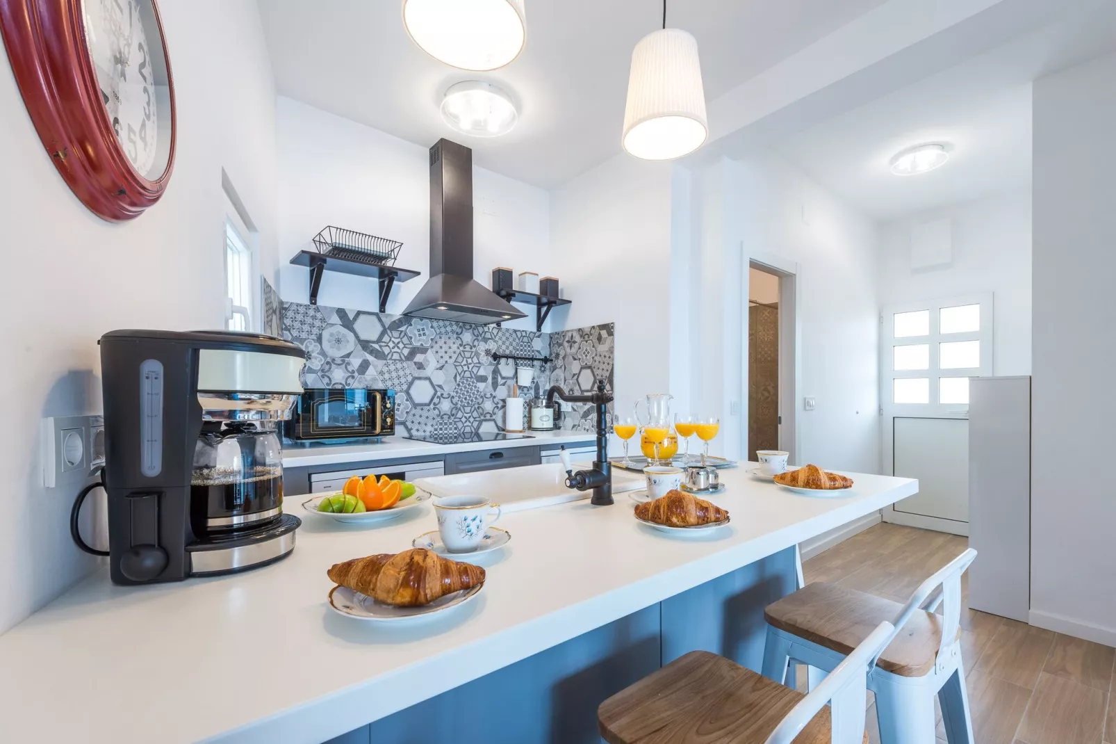 Apartments Maris-Two Bedroom Apartment with Terrace and Sea View-address Plat  21-Dining room