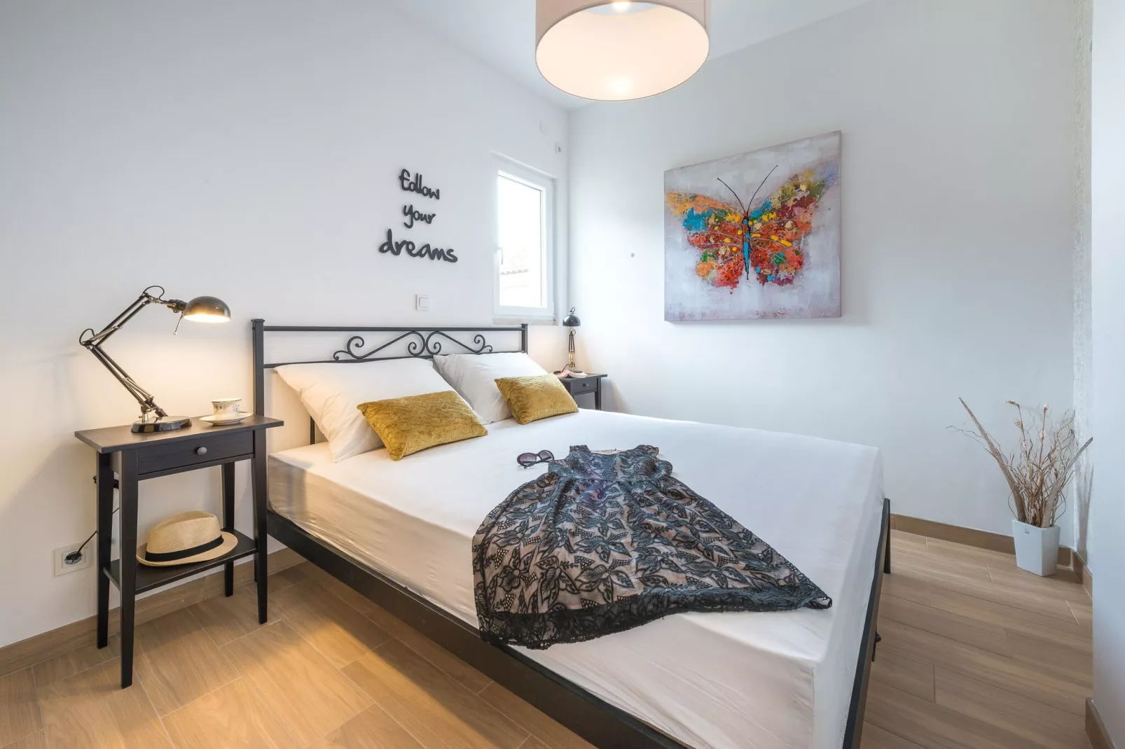 Apartments Maris-Two Bedroom Apartment with Terrace and Sea View-address Plat  21-Bedroom