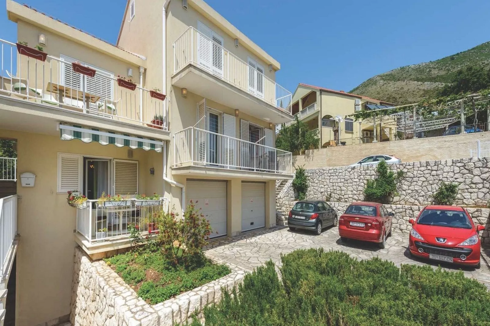 Apartment Viva la Vita - Two-Bedroom Apartment with Shared Pool-Outdoor