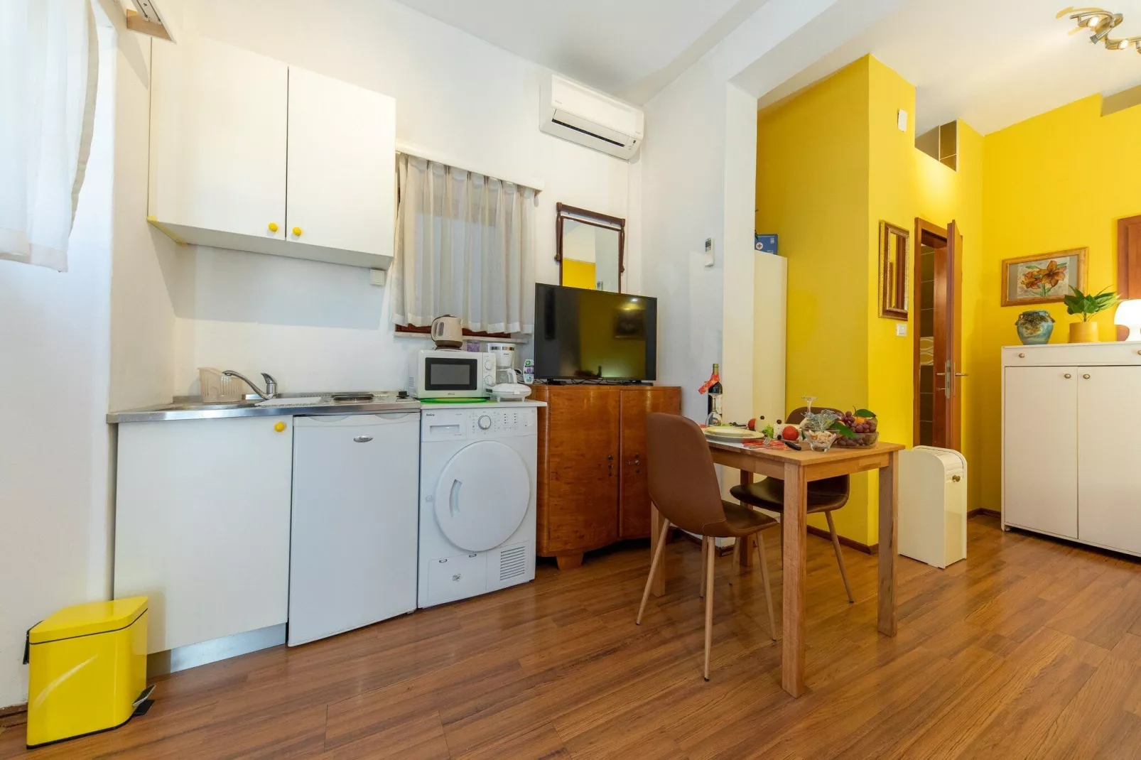 Apartments Studio Dubrovnik Beach Area-Studio Apartment-Kitchen