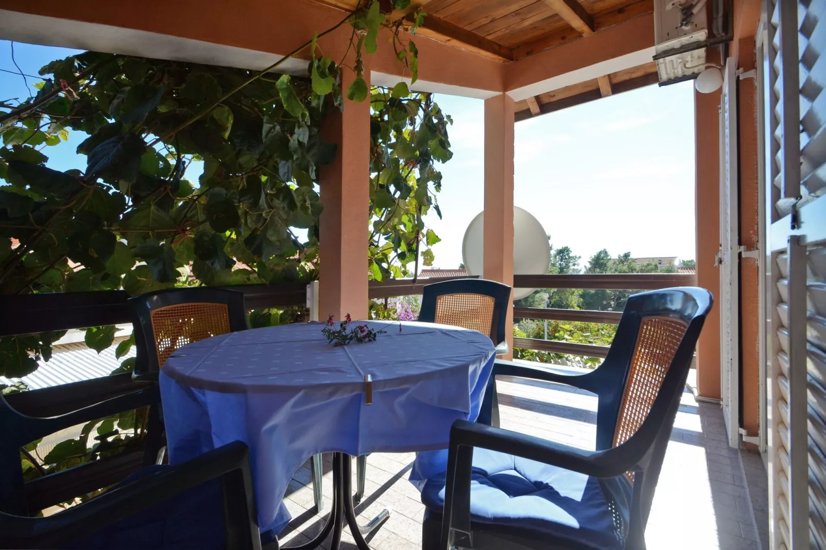 LaidBack Apartments - Standard One Bedroom Apartment with Balcony and Sea View (Azur)-View