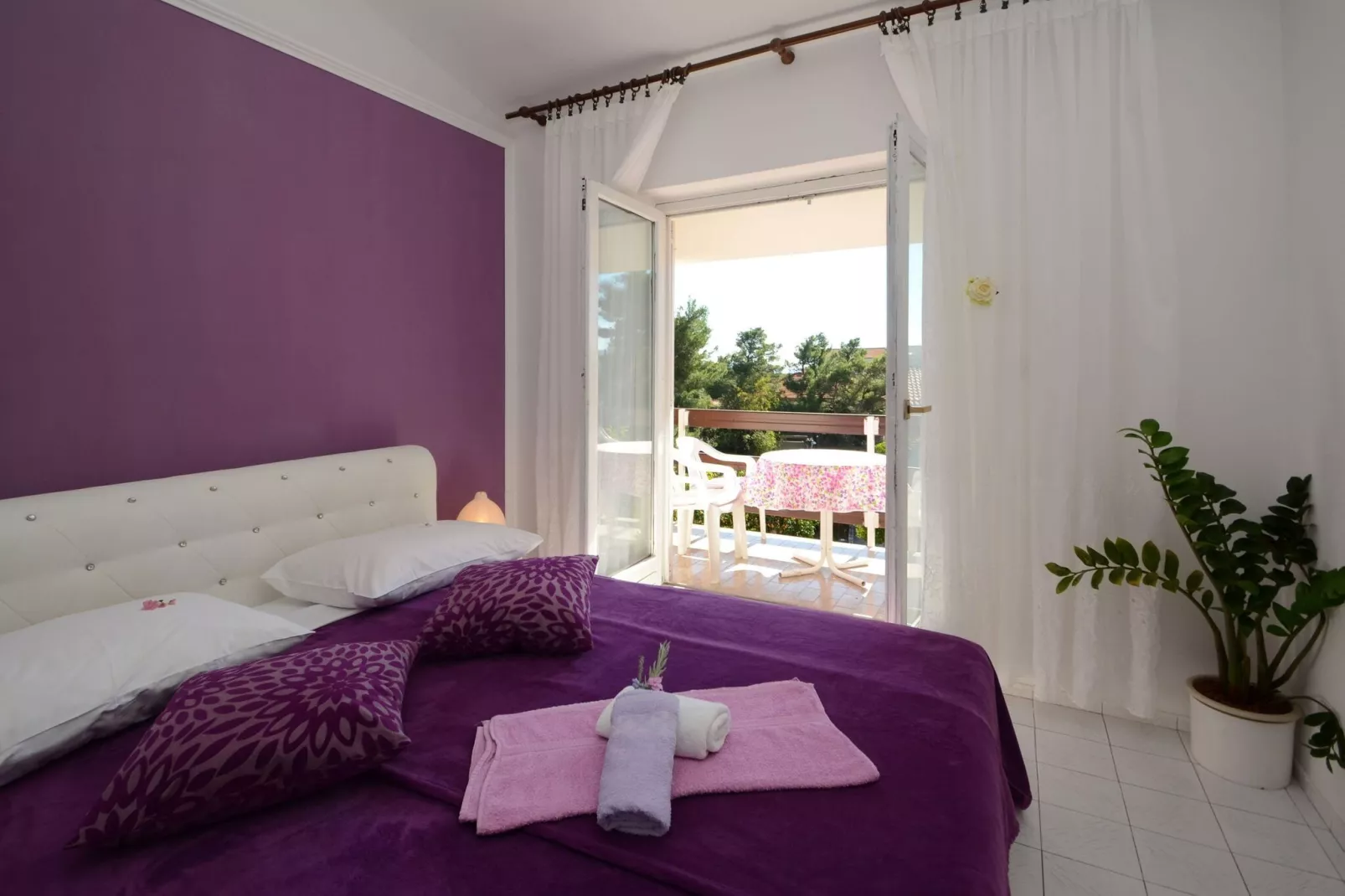 LaidBack Apartments - One Bedroom Apartment with Balcony and Sea View (Lavander)-Bedroom