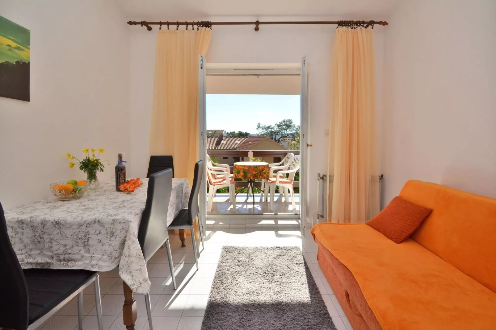 LaidBack Apartments - Comfort One Bedroom Apartment with Balcony and Sea View (Green)-Salle à manger