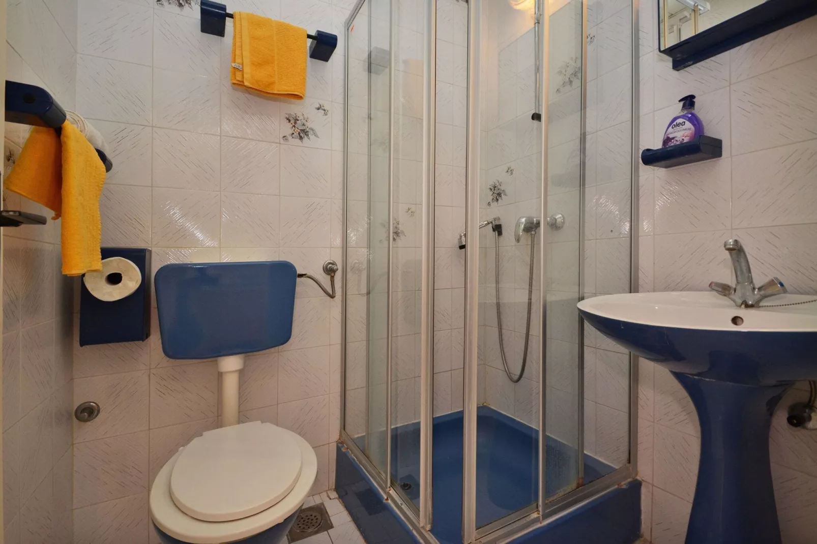 LaidBack Apartments - Comfort One Bedroom Apartment with Balcony and Sea View (Green)-Salle de bain