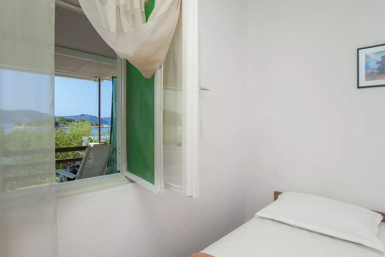 Holiday Home Neda-Three Bedroom Holiday Home with Terrace and Sea View-Chambre