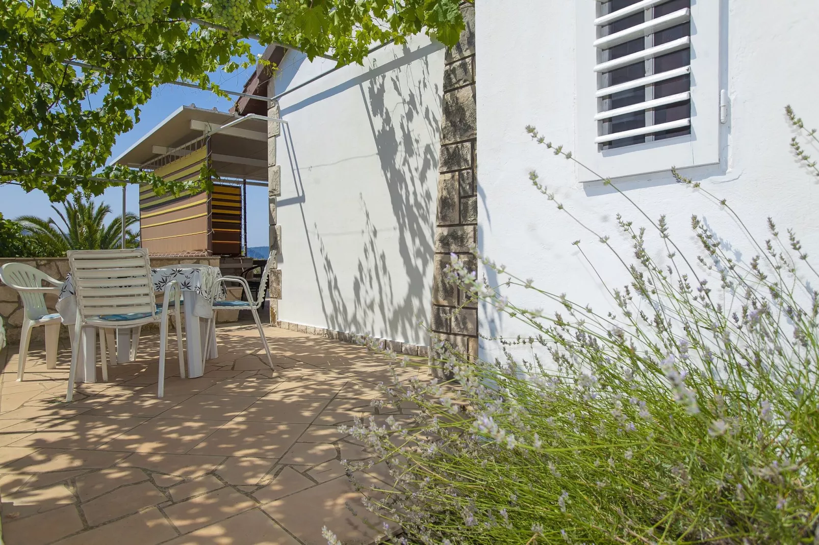 Holiday Home Neda-Three Bedroom Holiday Home with Terrace and Sea View-Extérieur