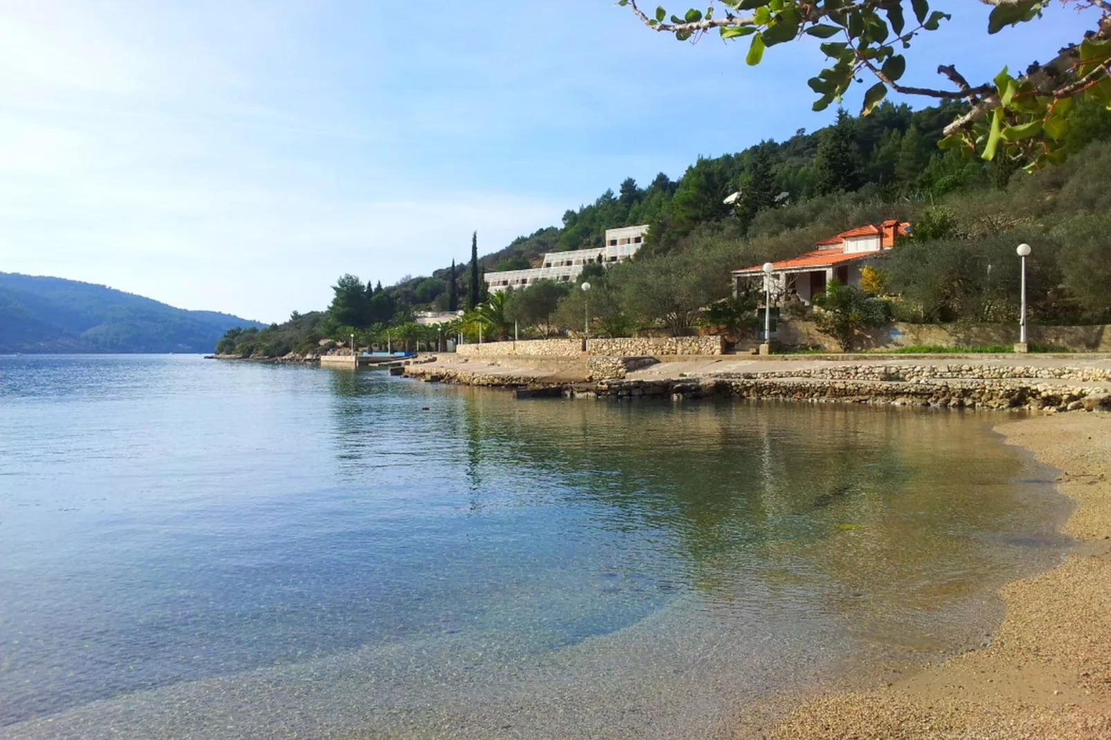 Getaway Beach House-One Bedroom Holiday Home with Terrace and Sea View-Ambiance