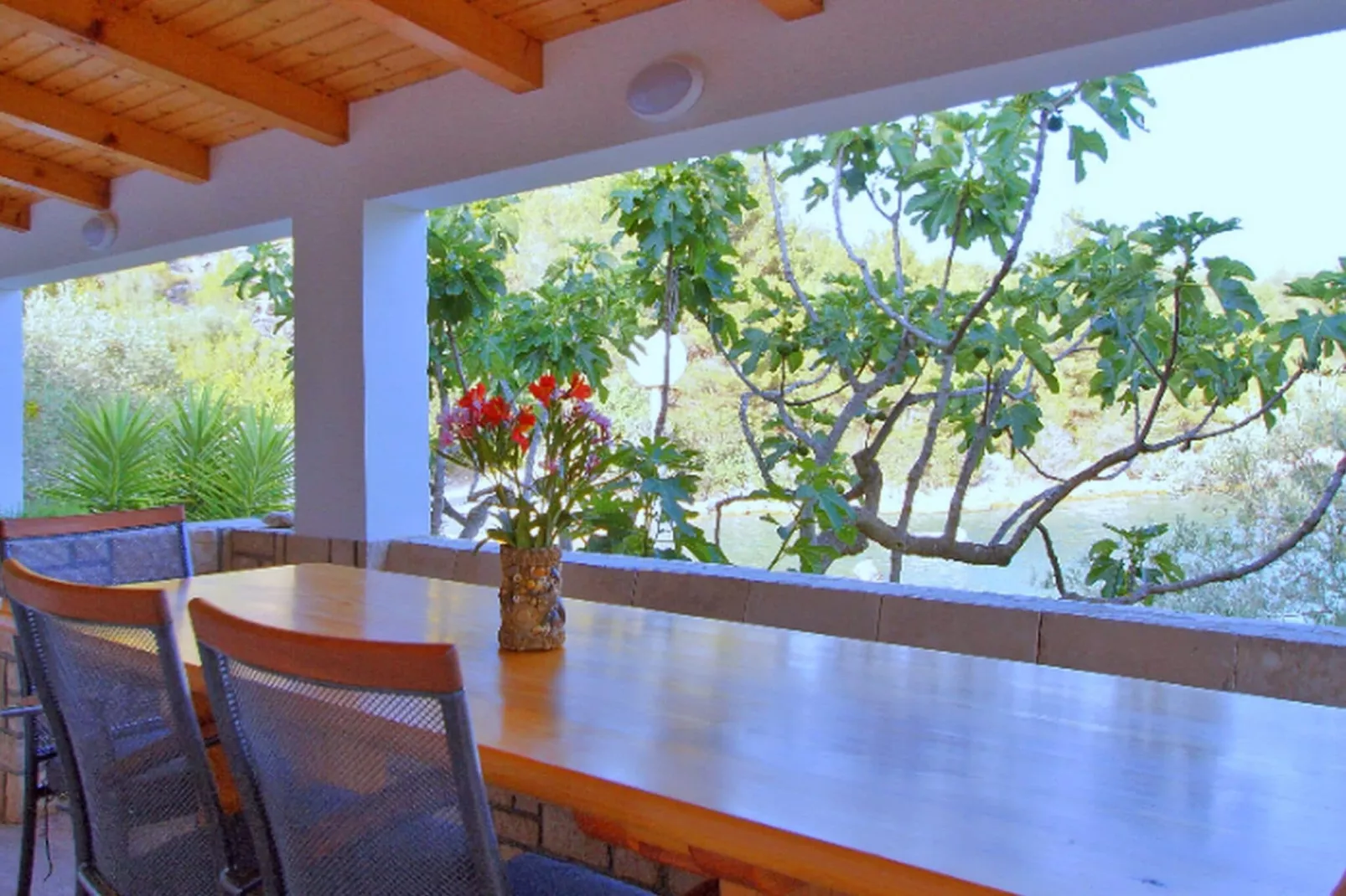 Getaway Beach House-One Bedroom Holiday Home with Terrace and Sea View-Terrasse