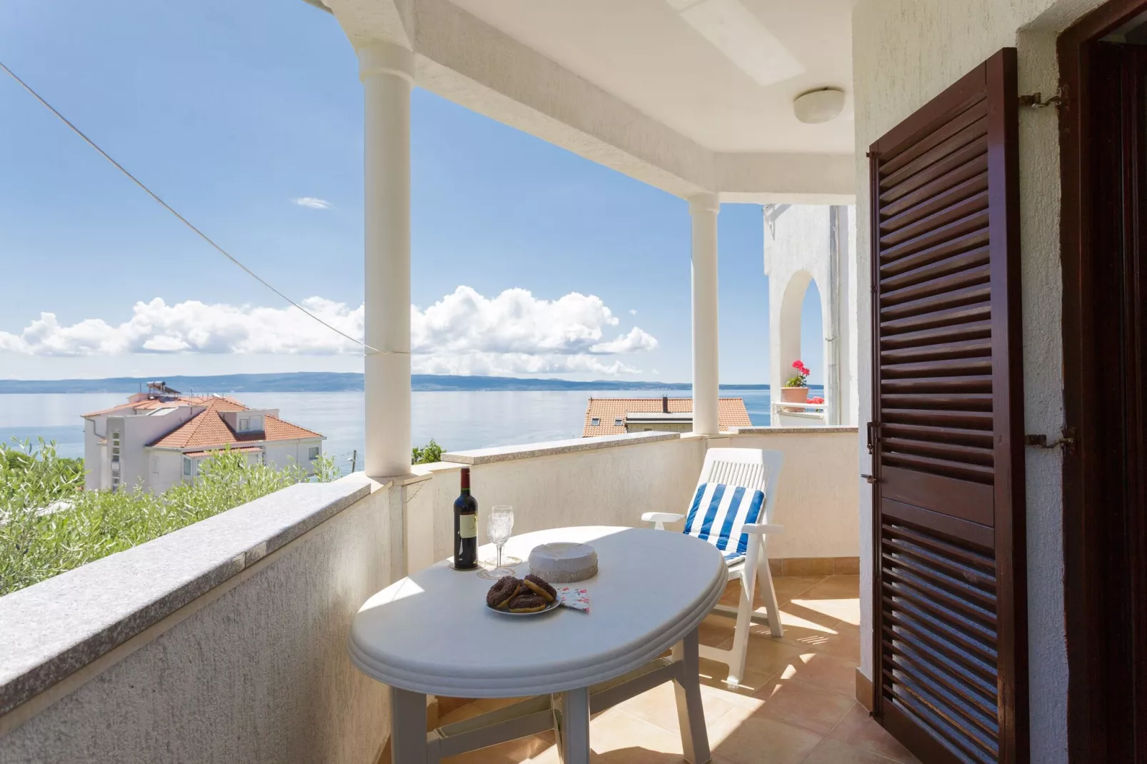 Apartments Sunrise ( Duilovo ) -Three Bedroom Apartment with Sea View  Terrace-Terrassenbalkon