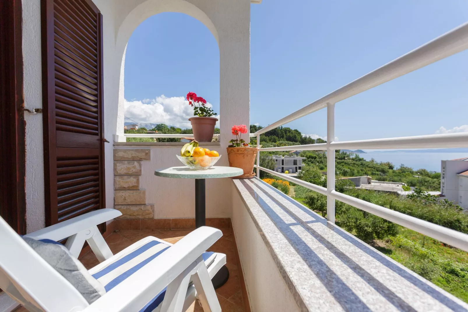 Apartments Sunrise ( Duilovo ) -Three Bedroom Apartment with Sea View  Terrace-Terrassenbalkon