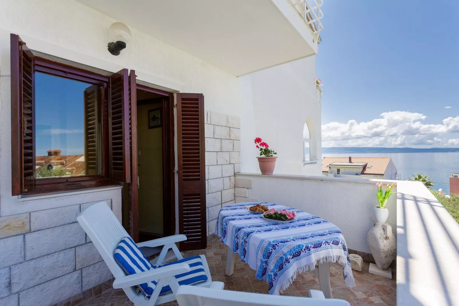 Apartments Sunrise ( Duilovo ) -Three Bedroom Apartment with Sea View  Terrace-Terrassenbalkon