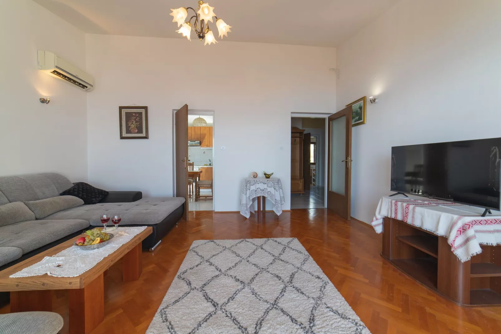 Apartments Sunrise ( Duilovo ) -Superior Three Bedroom Apartment with Sea View Terrace-Salon