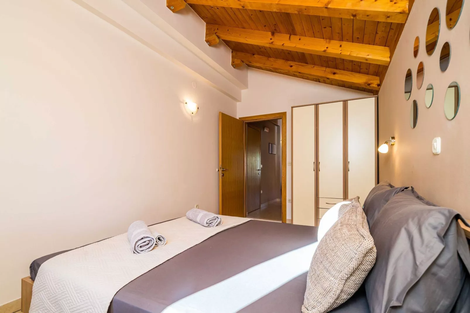 Apartments Vodnica- Comfort One Bedroom Apartment with Balcony and Partial Sea View A1-Bedroom