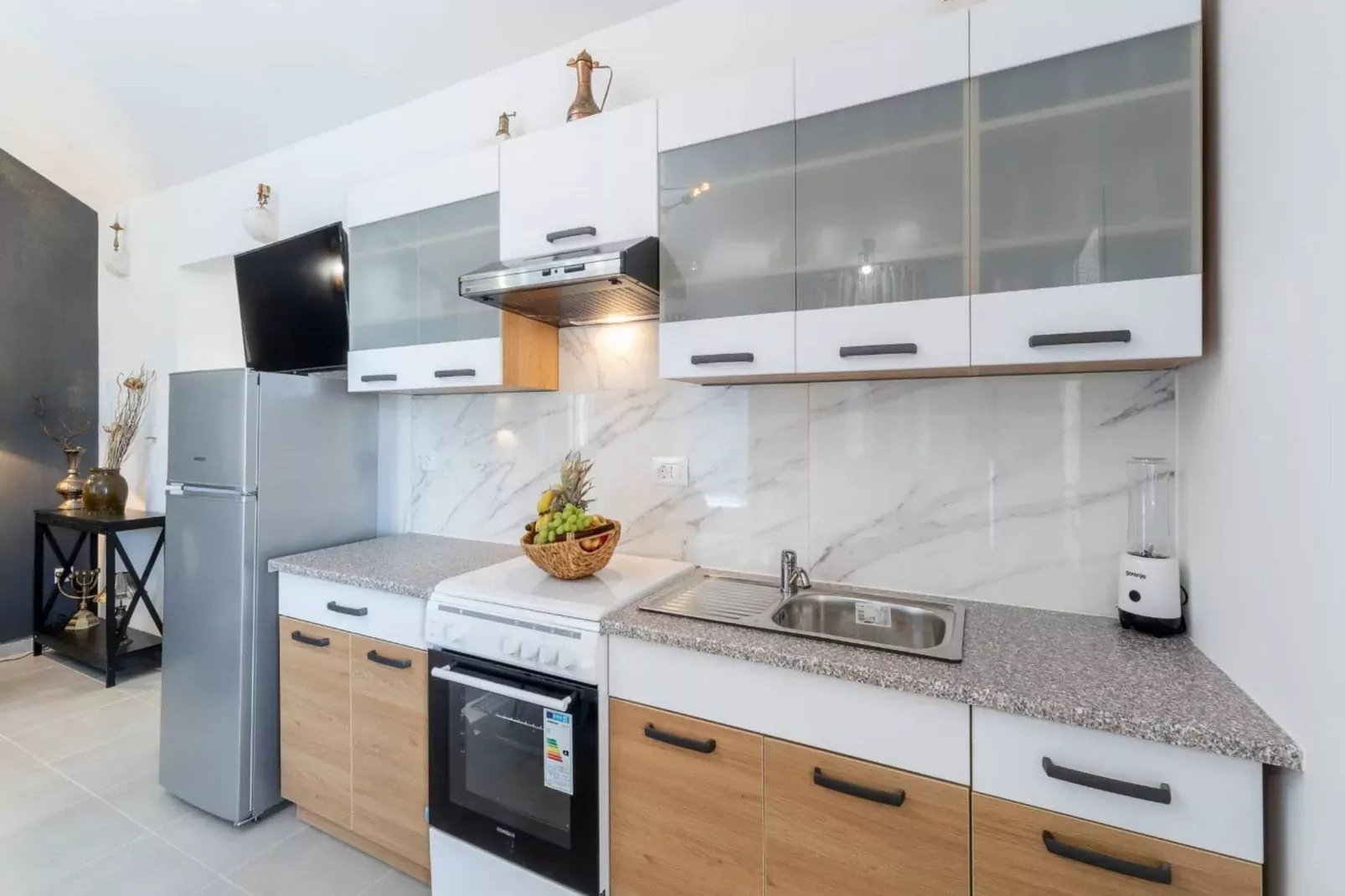 Stone House Prapatna-Two Bedroom Holiday Home with Swimming Pool-Kitchen
