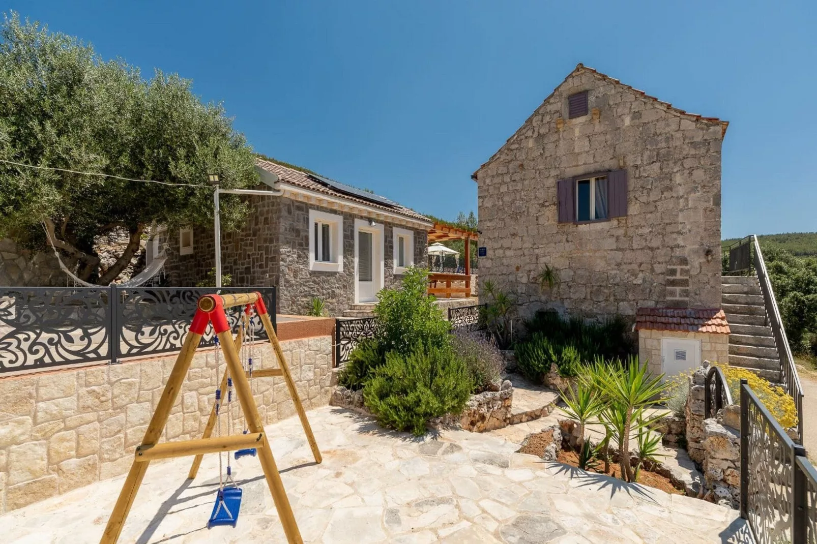 Stone House Prapatna-Two Bedroom Holiday Home with Swimming Pool-Gardens summer