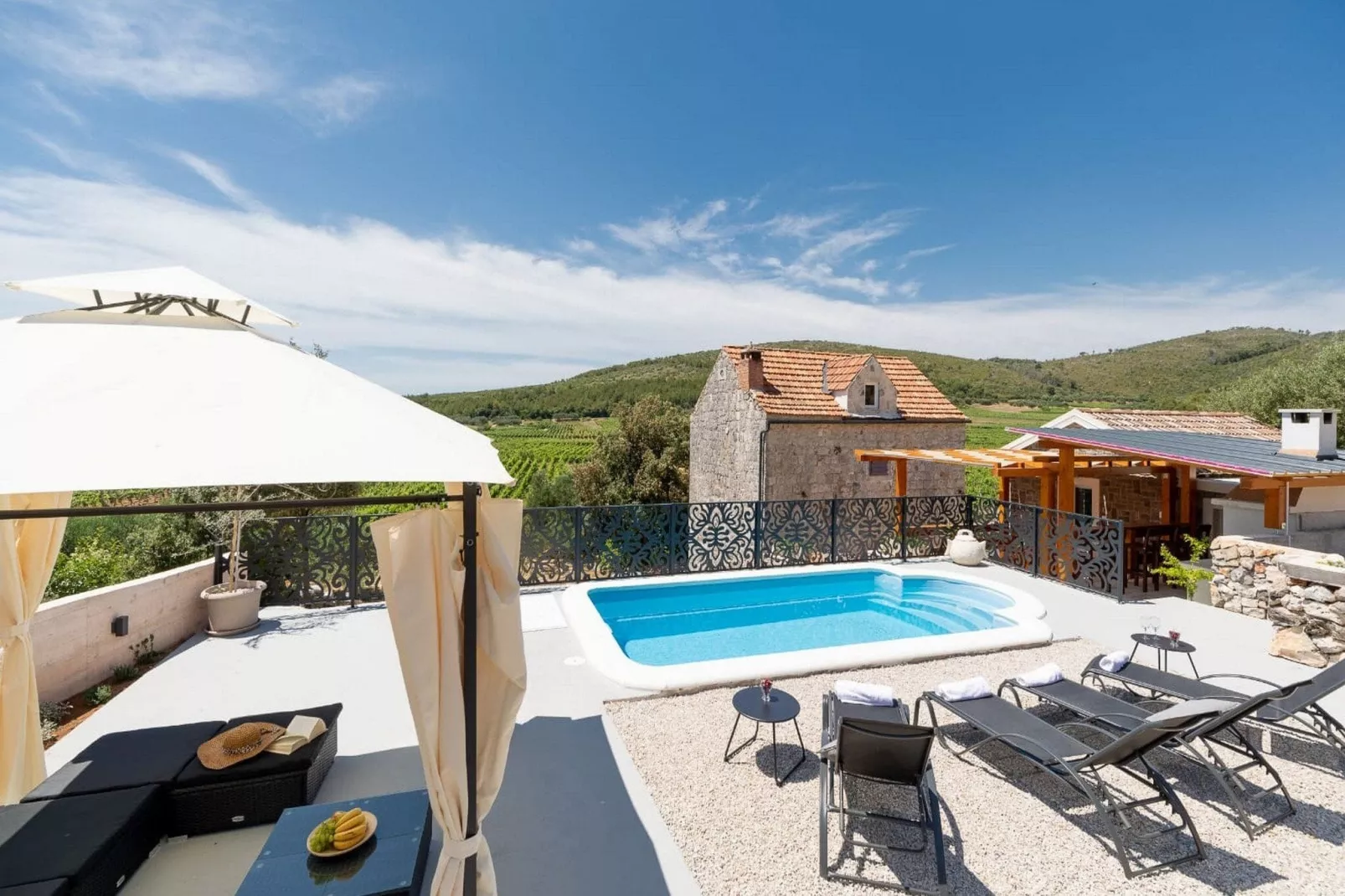 Stone House Prapatna-Two Bedroom Holiday Home with Swimming Pool-Pool
