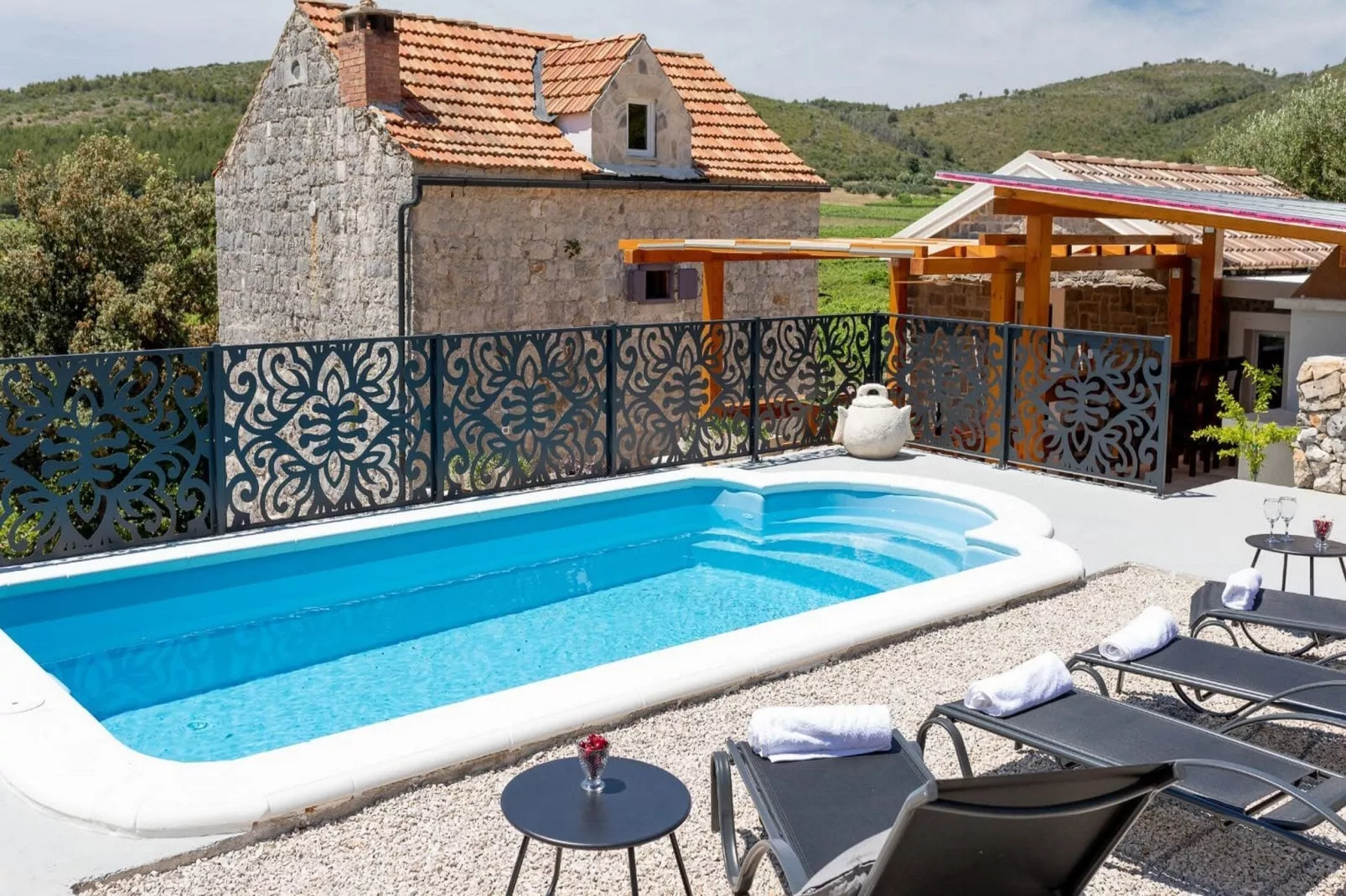Stone House Prapatna-Two Bedroom Holiday Home with Swimming Pool-Pool