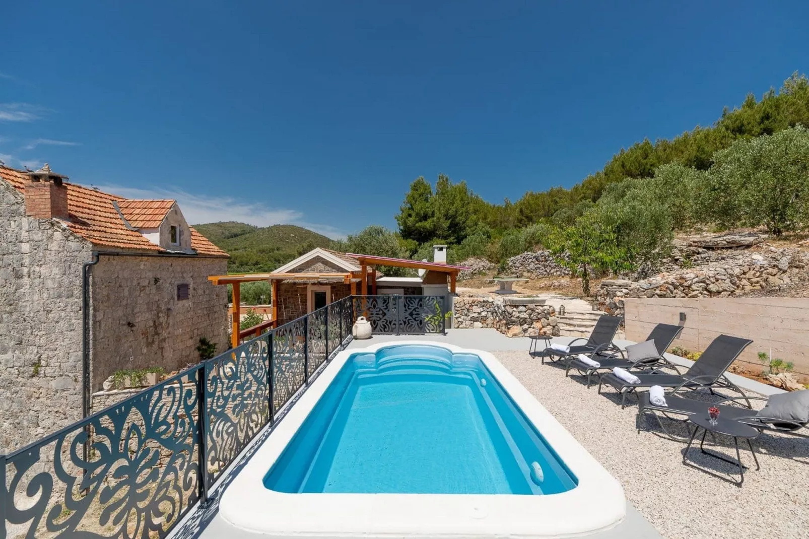 Stone House Prapatna-Two Bedroom Holiday Home with Swimming Pool-Pool