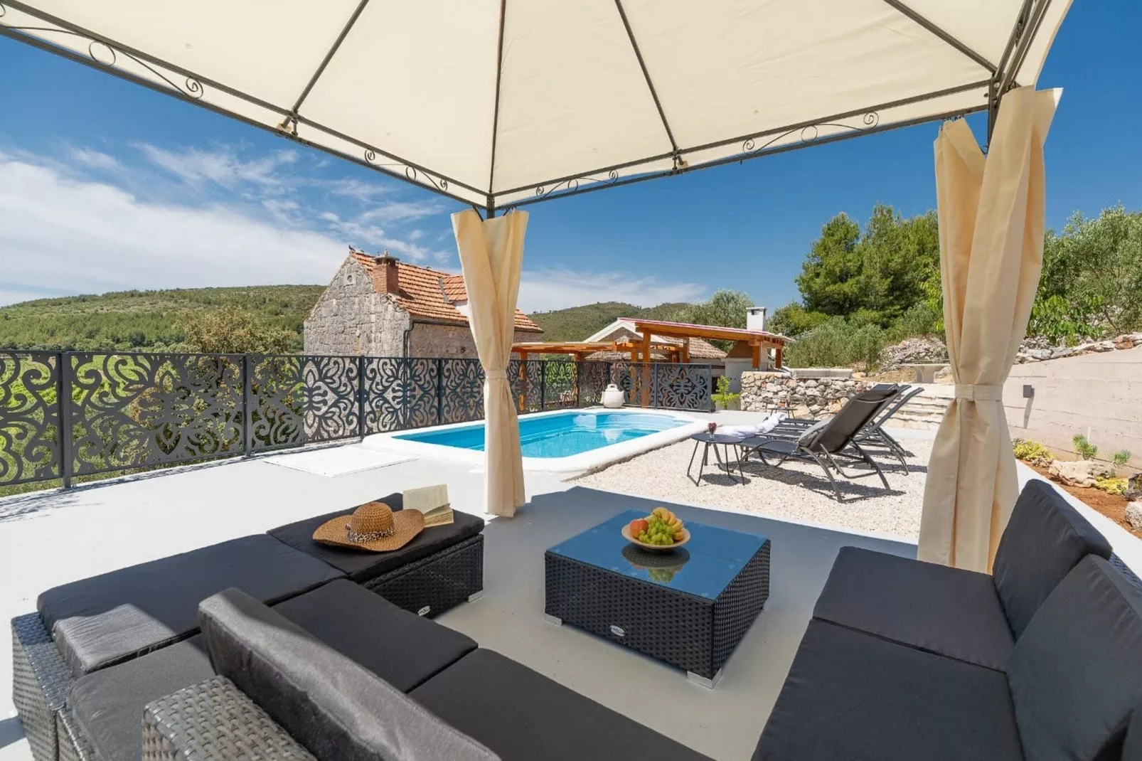 Stone House Prapatna-Two Bedroom Holiday Home with Swimming Pool-Terrace