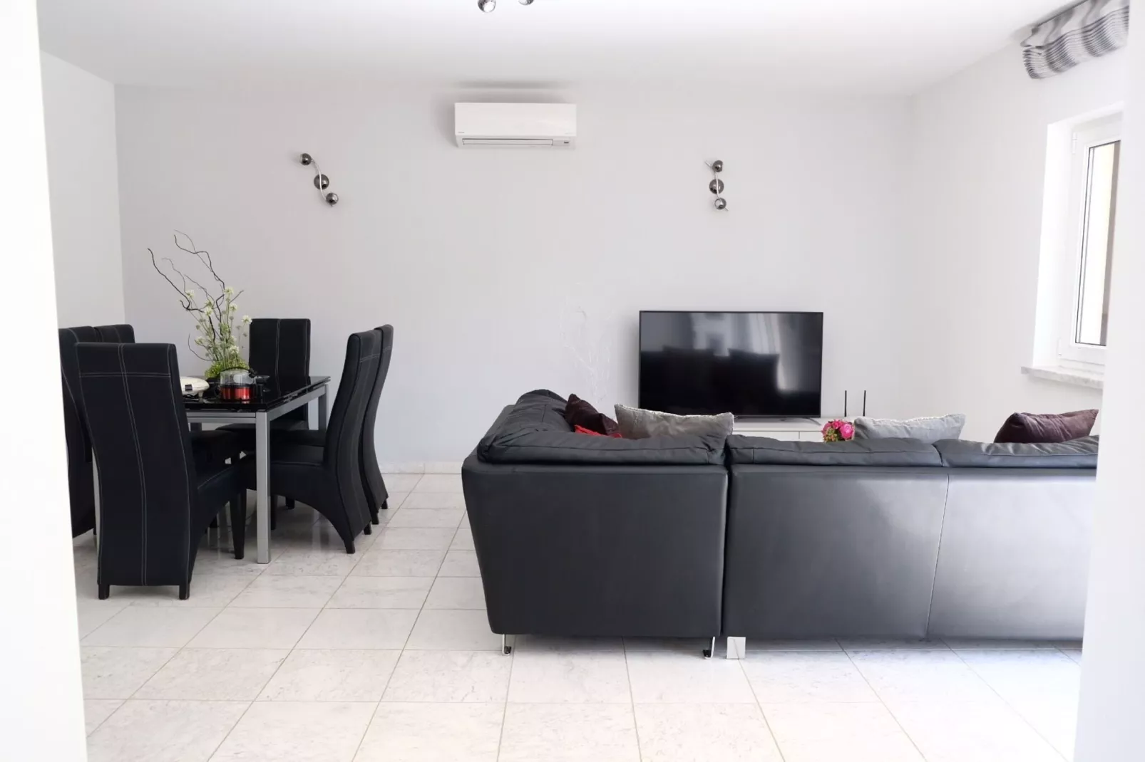 Villa Tonika -Two Bedroom Apartment with Terrace ( A1 )-Salon