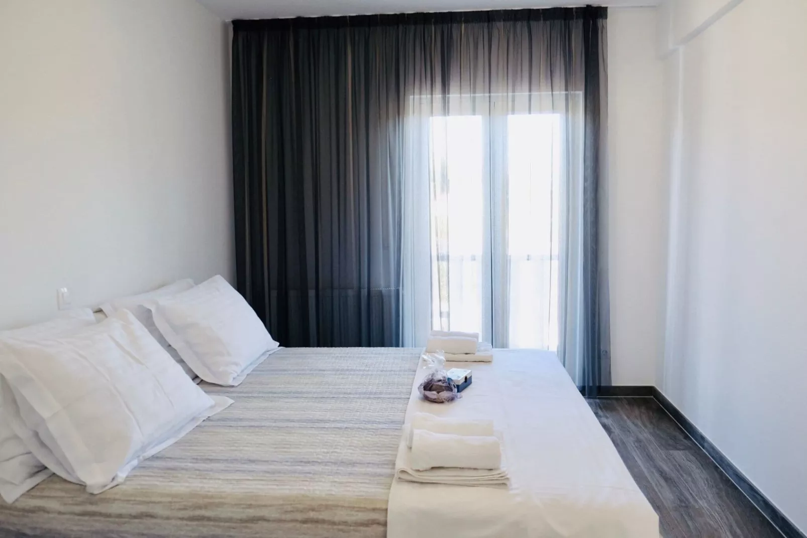 Villa Tonika -Two Bedroom Apartment with Terrace ( A1 )-Chambre