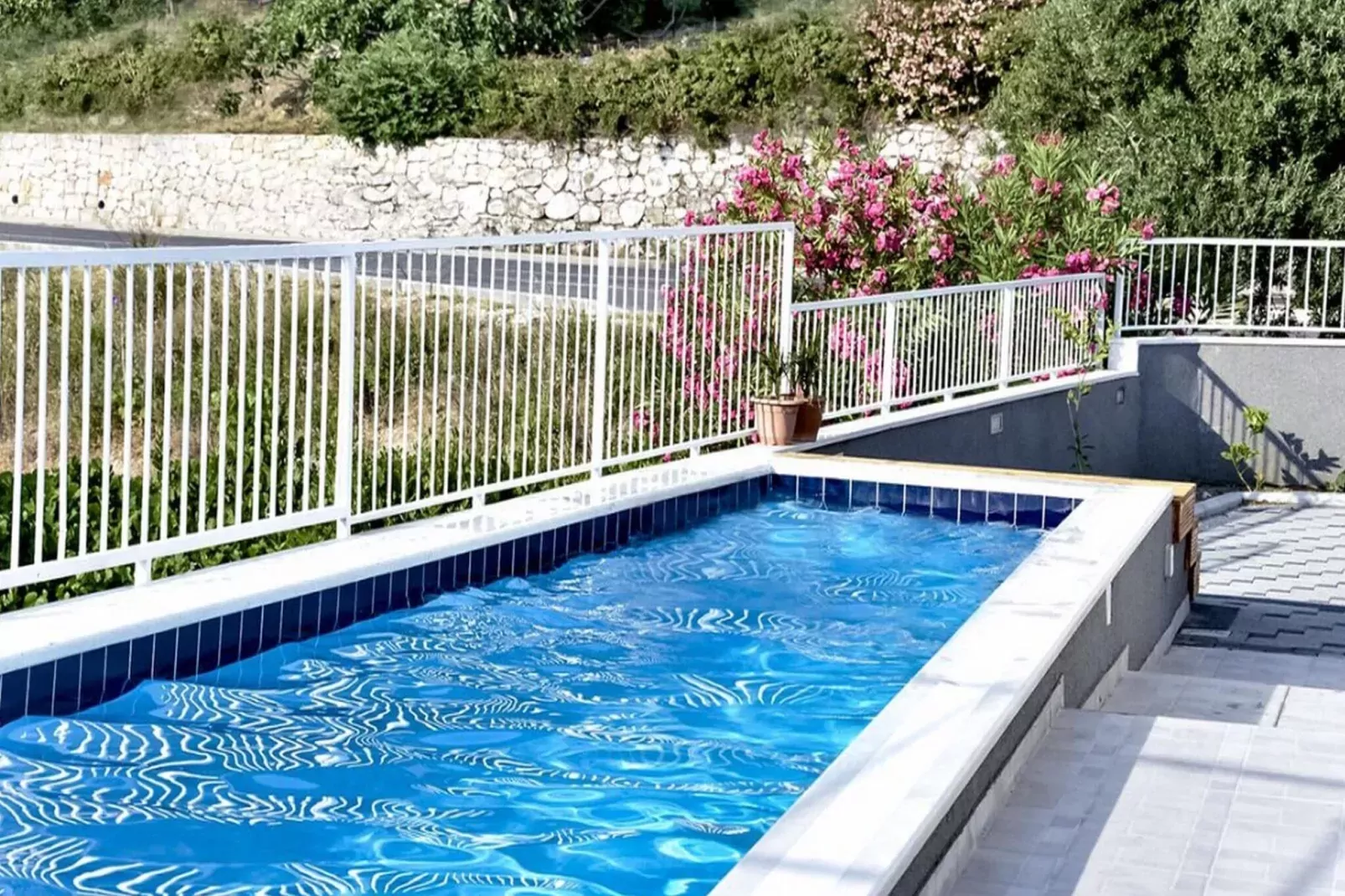 Villa Nika-Five Bedroom Villa with Pool-Piscine
