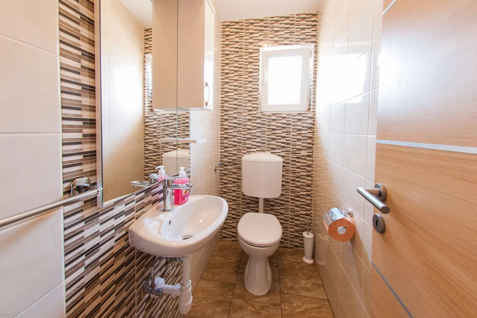 Apartments Anita-Luxury Three Bedroom Apartment with Terrace-Salle de bain