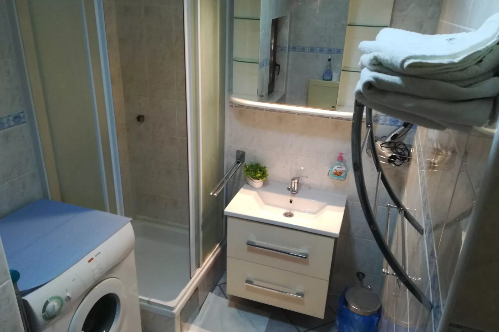 Guest House San Antonio-One Bedroom Apartment with Balcony no.2-Badezimmer