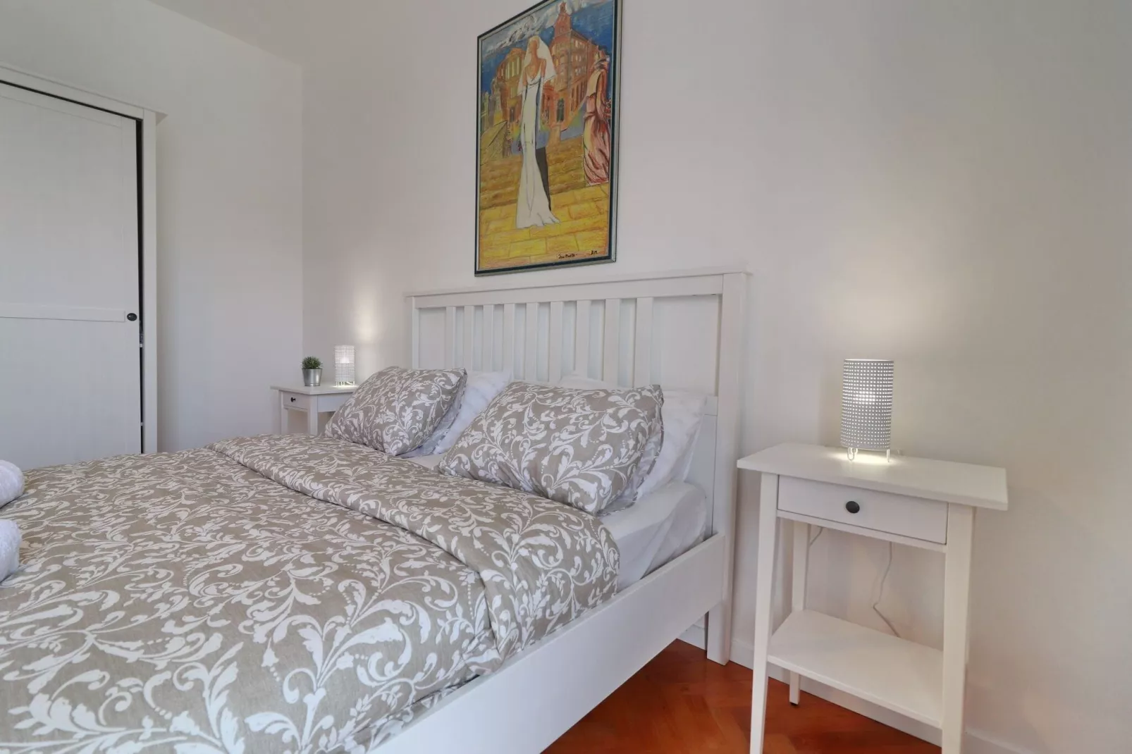 Holiday Home Rosemary-Three Bedroom Holiday Home with Terrace and Partial Sea View-Chambre