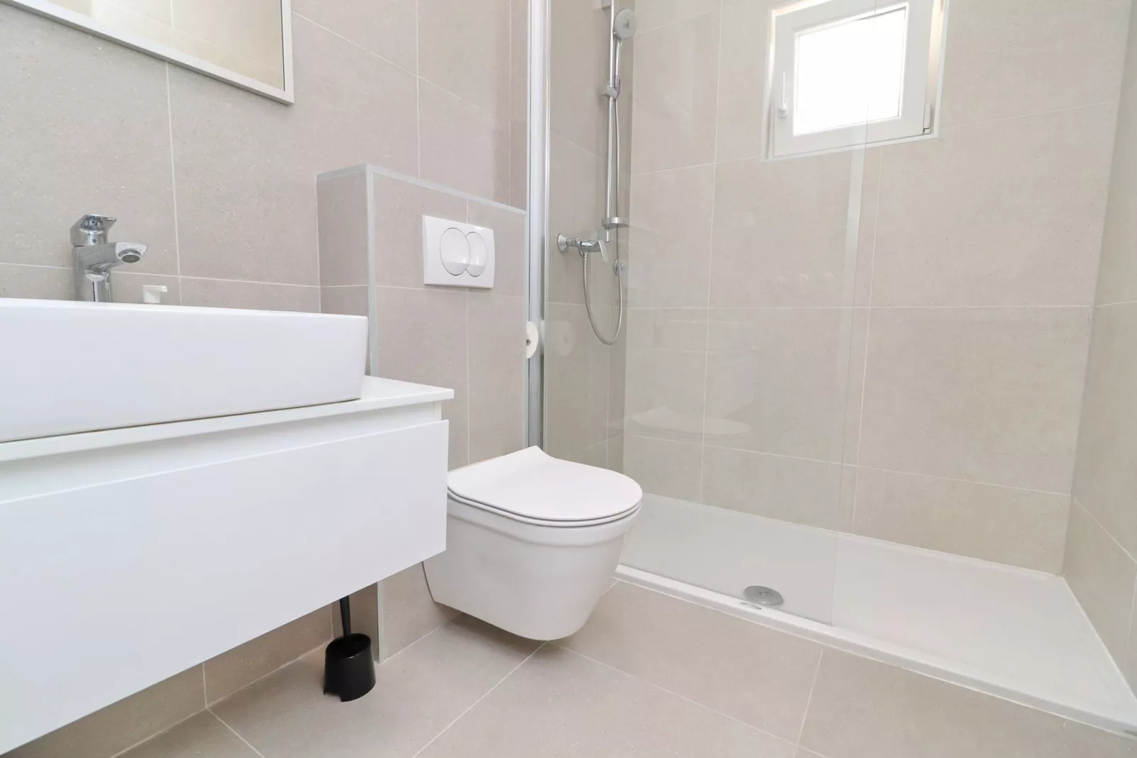 Holiday Home Rosemary-Three Bedroom Holiday Home with Terrace and Partial Sea View-Salle de bain