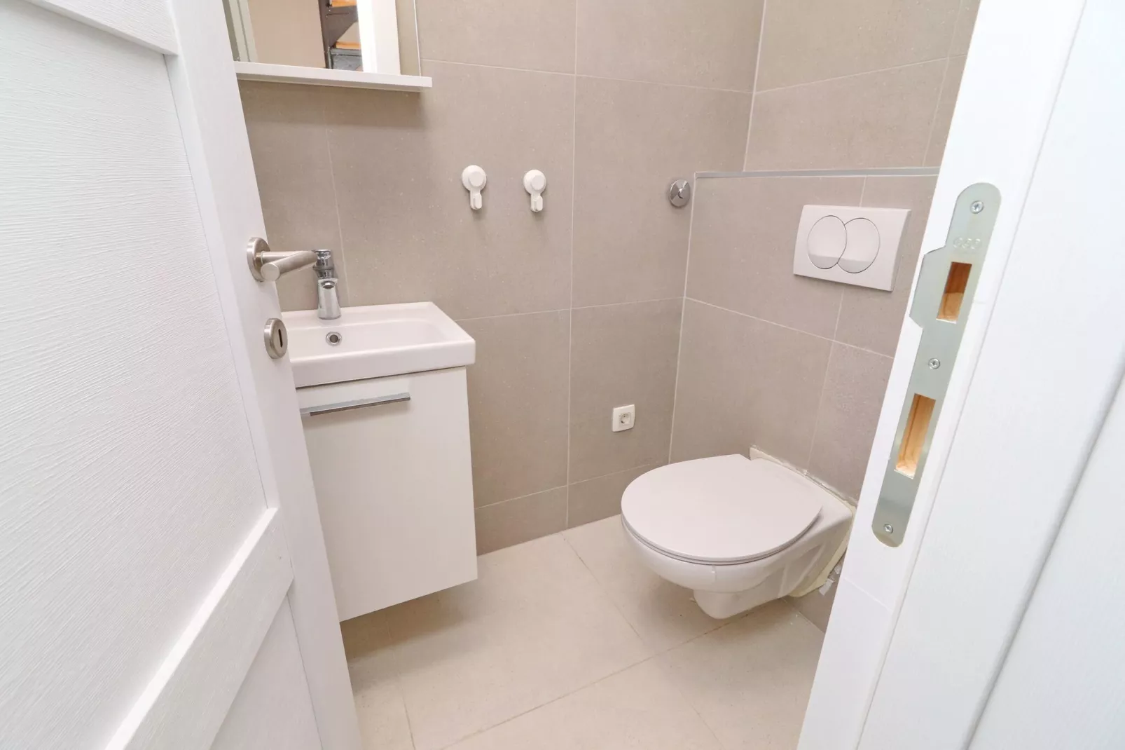Holiday Home Rosemary-Three Bedroom Holiday Home with Terrace and Partial Sea View-Salle de bain