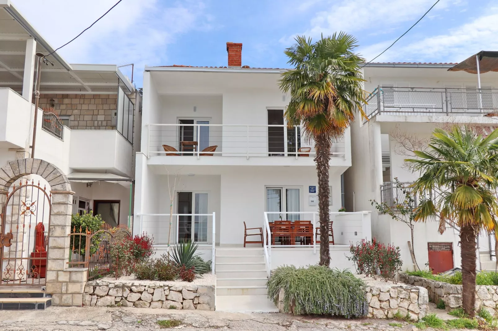 Holiday Home Rosemary-Three Bedroom Holiday Home with Terrace and Partial Sea View-Extérieur