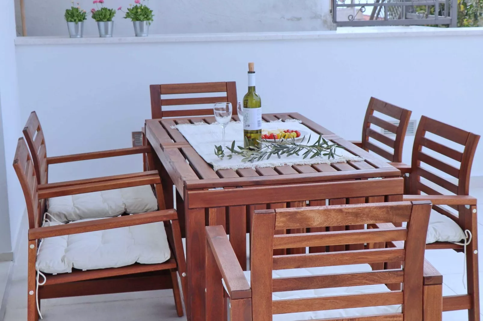 Holiday Home Rosemary-Three Bedroom Holiday Home with Terrace and Partial Sea View-Extérieur