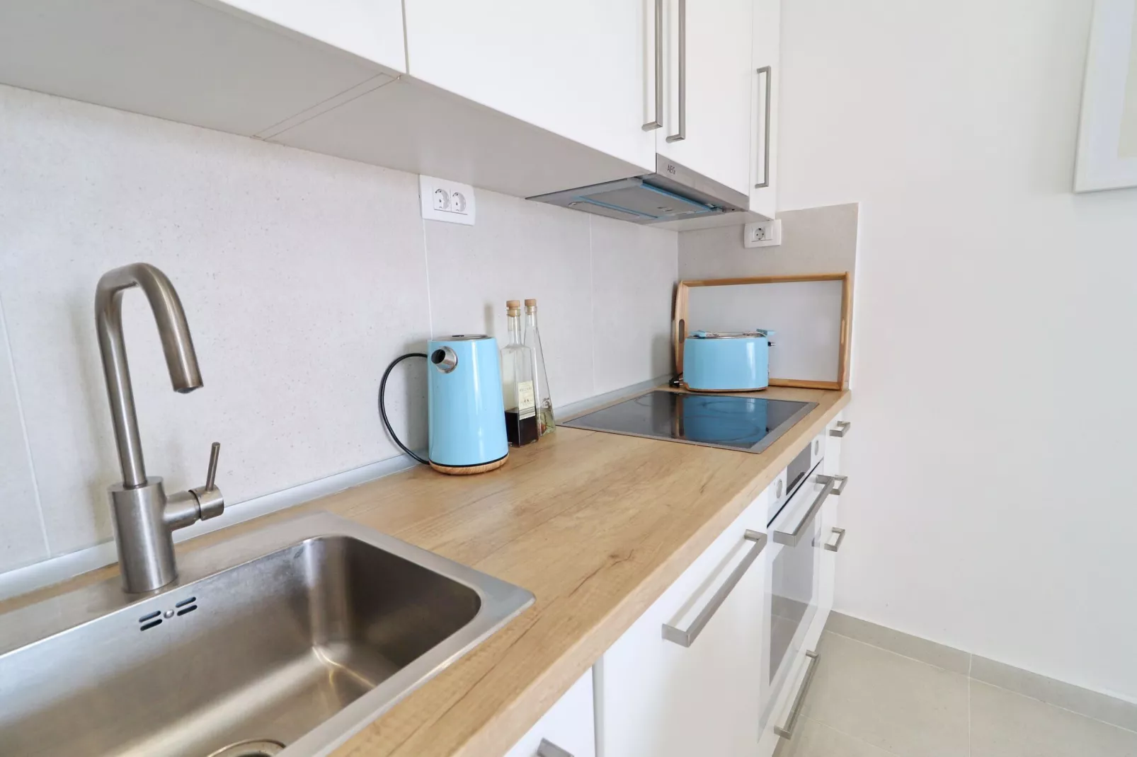 Holiday Home Rosemary-Three Bedroom Holiday Home with Terrace and Partial Sea View-Cuisine