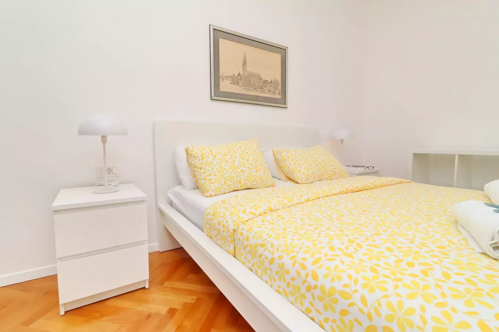 Holiday Home Rosemary-Three Bedroom Holiday Home with Terrace and Partial Sea View-Chambre