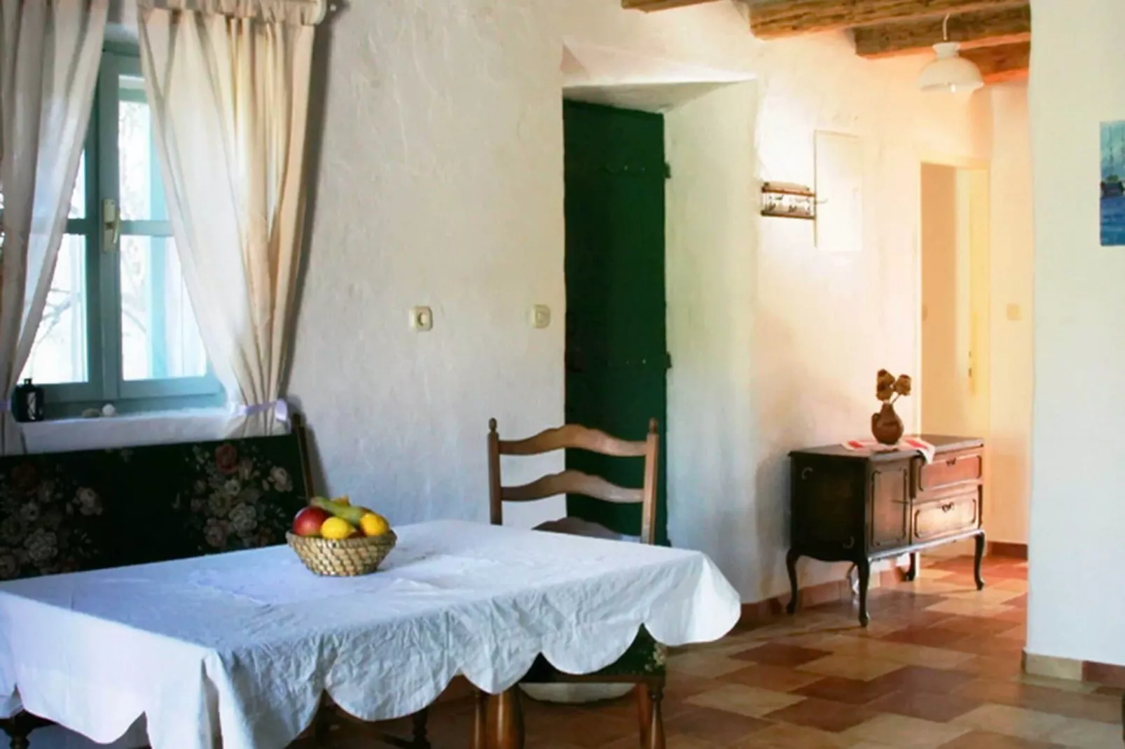 Lavender Cottage-Two Bedroom  Holiday Cottage  with Terrace-Intérieur