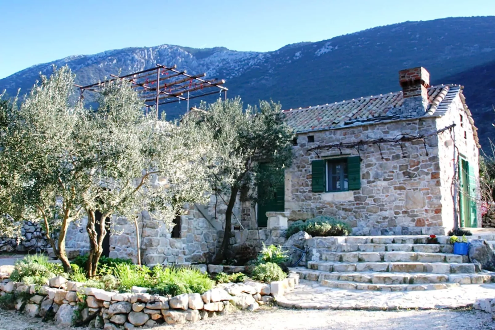 Lavender Cottage-Two Bedroom  Holiday Cottage  with Terrace-Extérieur