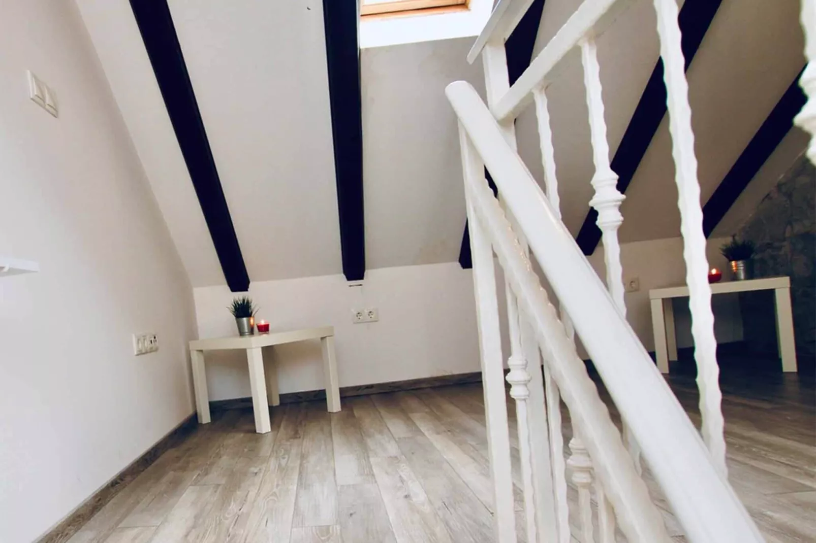 Dalmatian White Shell Apartment- Two Bedroom Apartment-Bedroom