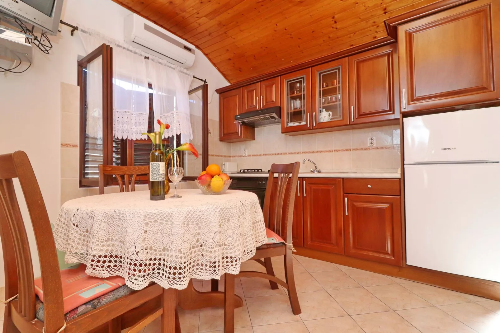Apartments Peselj-Studio Apartment with Balcony and Sea View ( 1 )-Kitchen