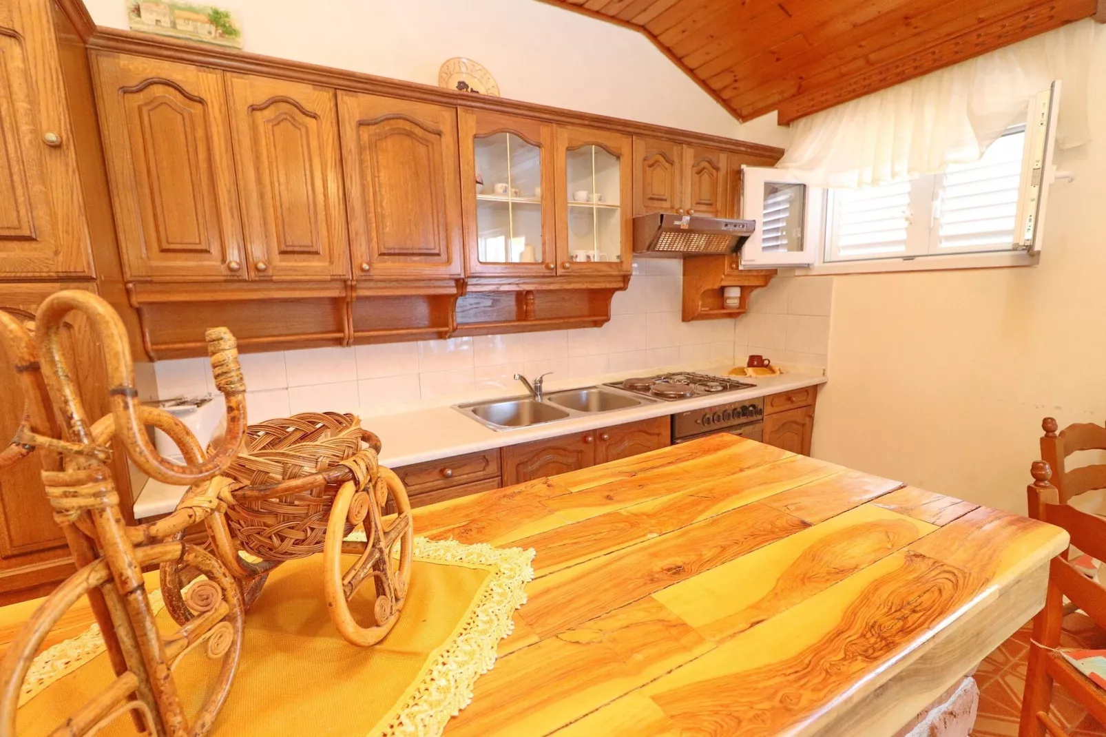Apartments Peselj-One Bedroom Apartment with Balcony and Sea View ( 2 )-Kitchen