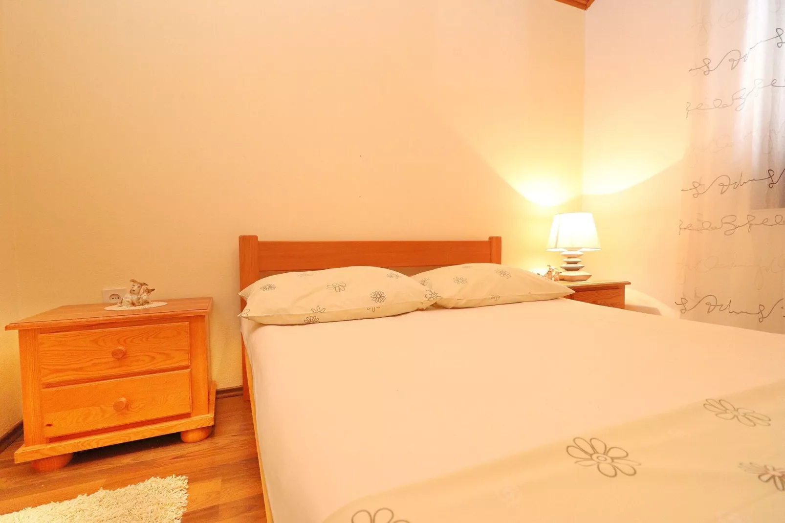 Apartments Peselj-One Bedroom Apartment with Balcony and Sea View ( 2 )-Bedroom