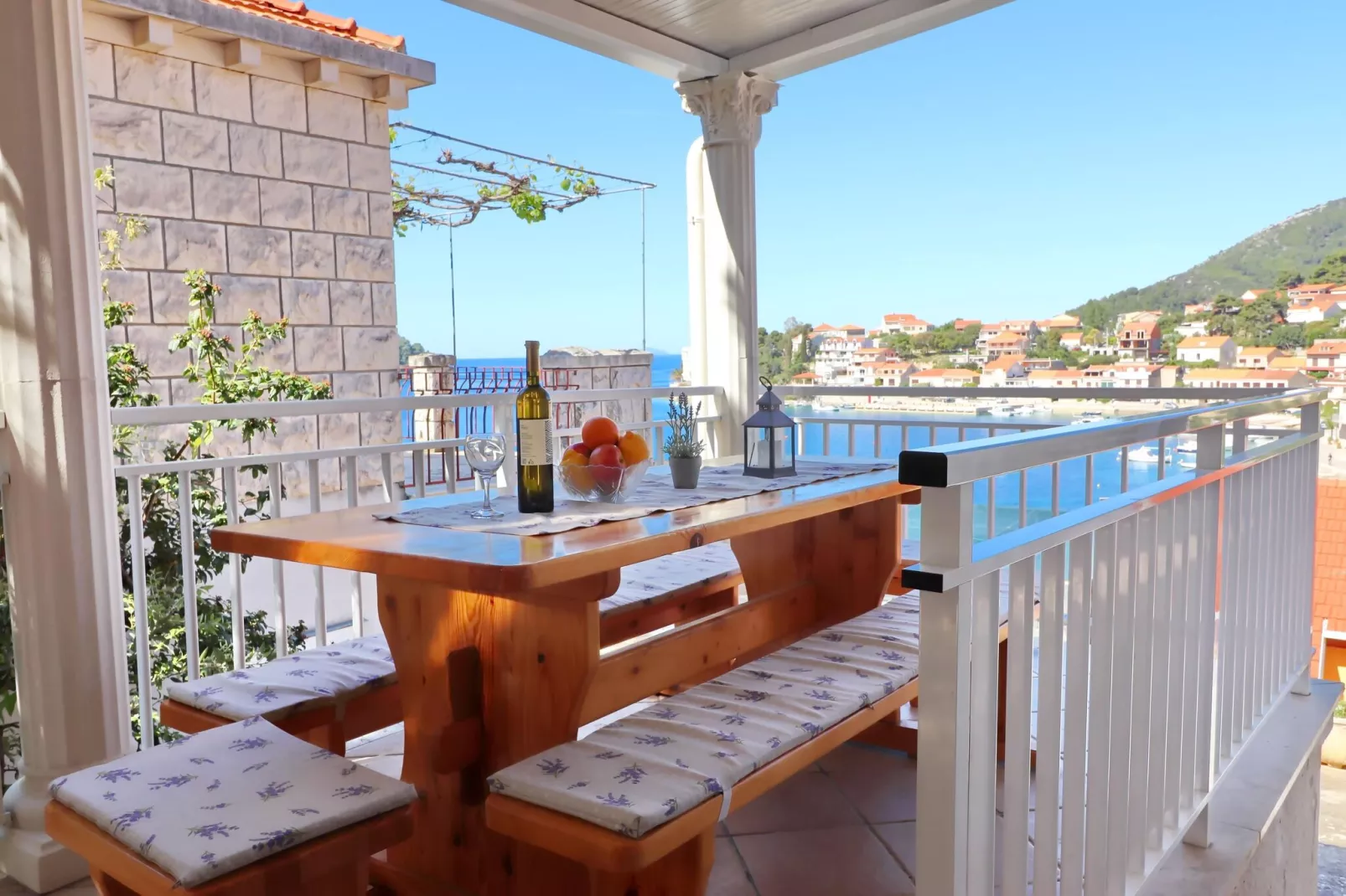 Apartments Peselj-Three Bedroom Apartment with Terrace and Sea View-Terrace