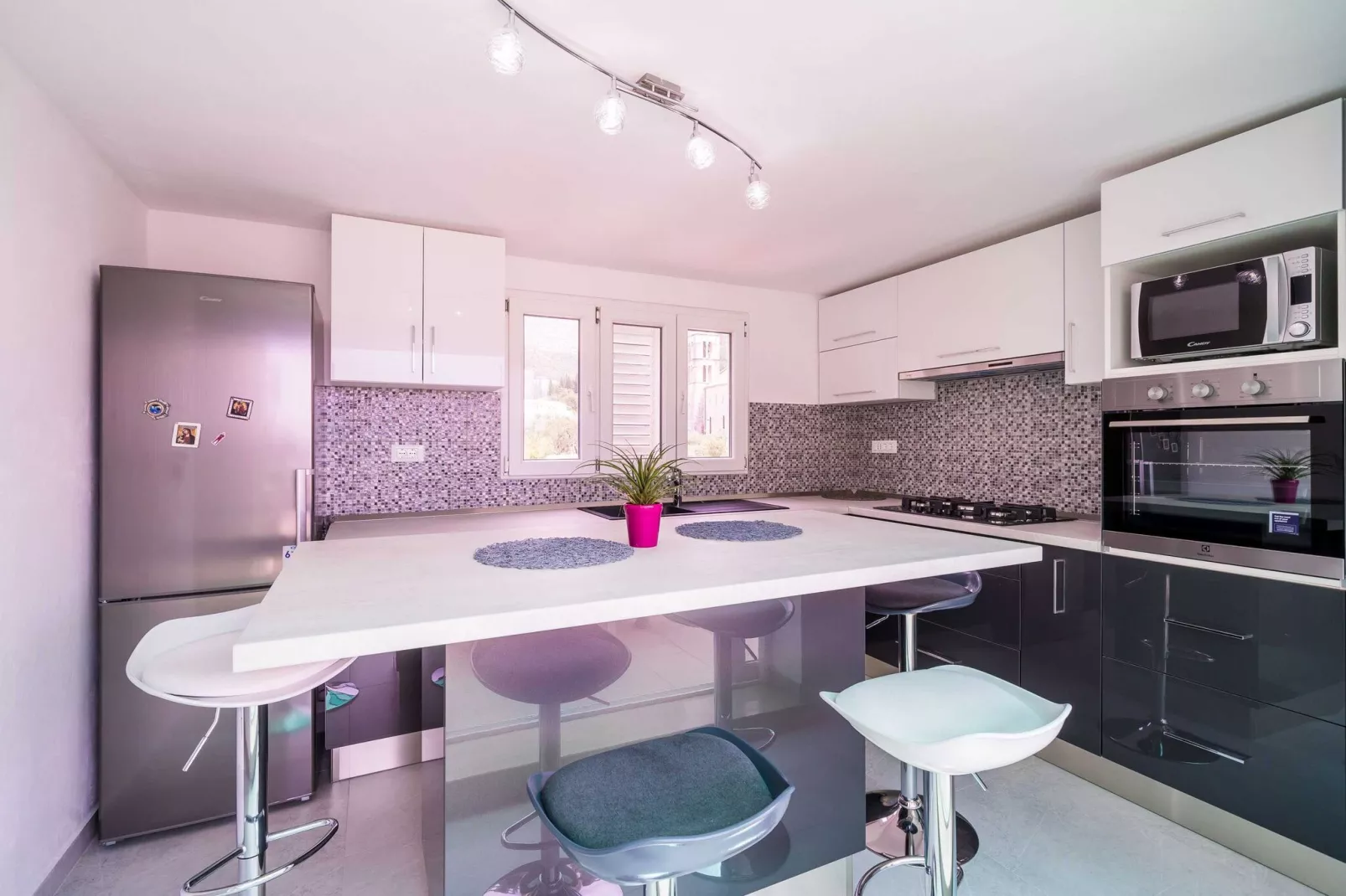 Villa Ro-Ma - Three Bedroom Villa with Terrace and Sea View-Cuisine