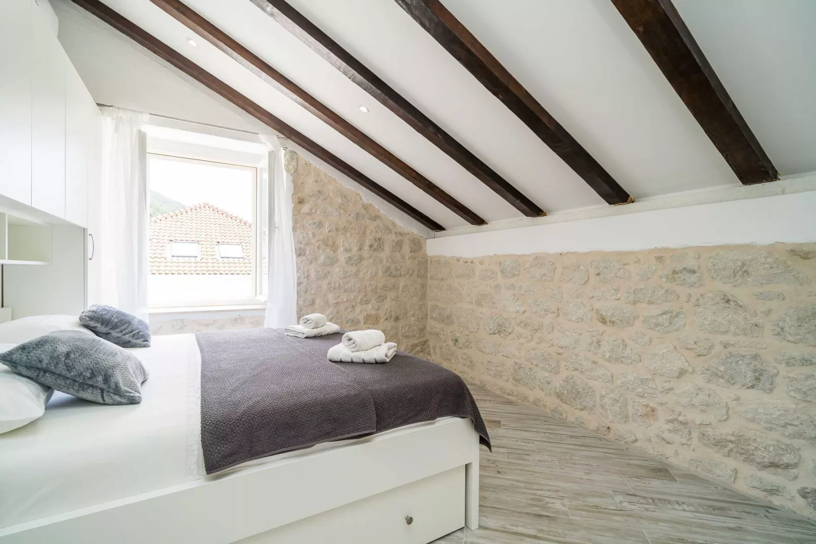 Villa Ro-Ma - Three Bedroom Villa with Terrace and Sea View-Chambre